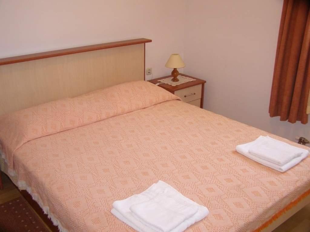Apartmani Maria Преко Екстер'єр фото